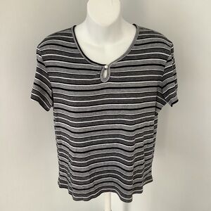 No Boundaries Vintage Black & White Striped Short Sleeve Keyhole Top Sz. L